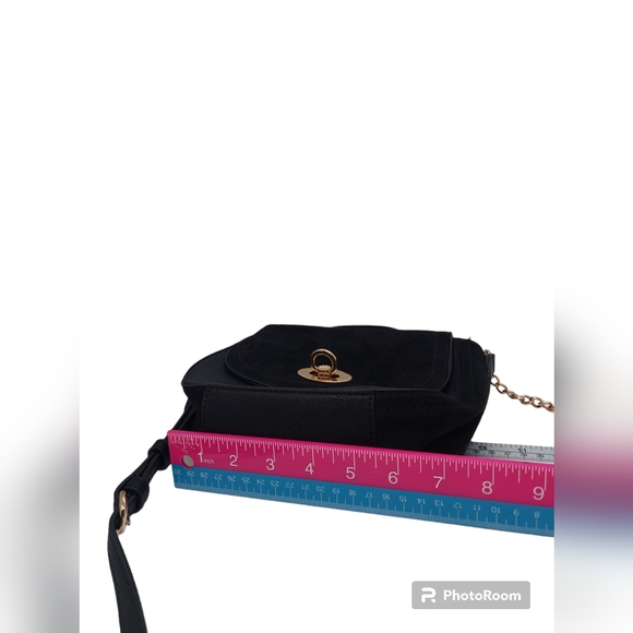 Lauren Conrad Black Crossbody Purse - Picture 10 of 13